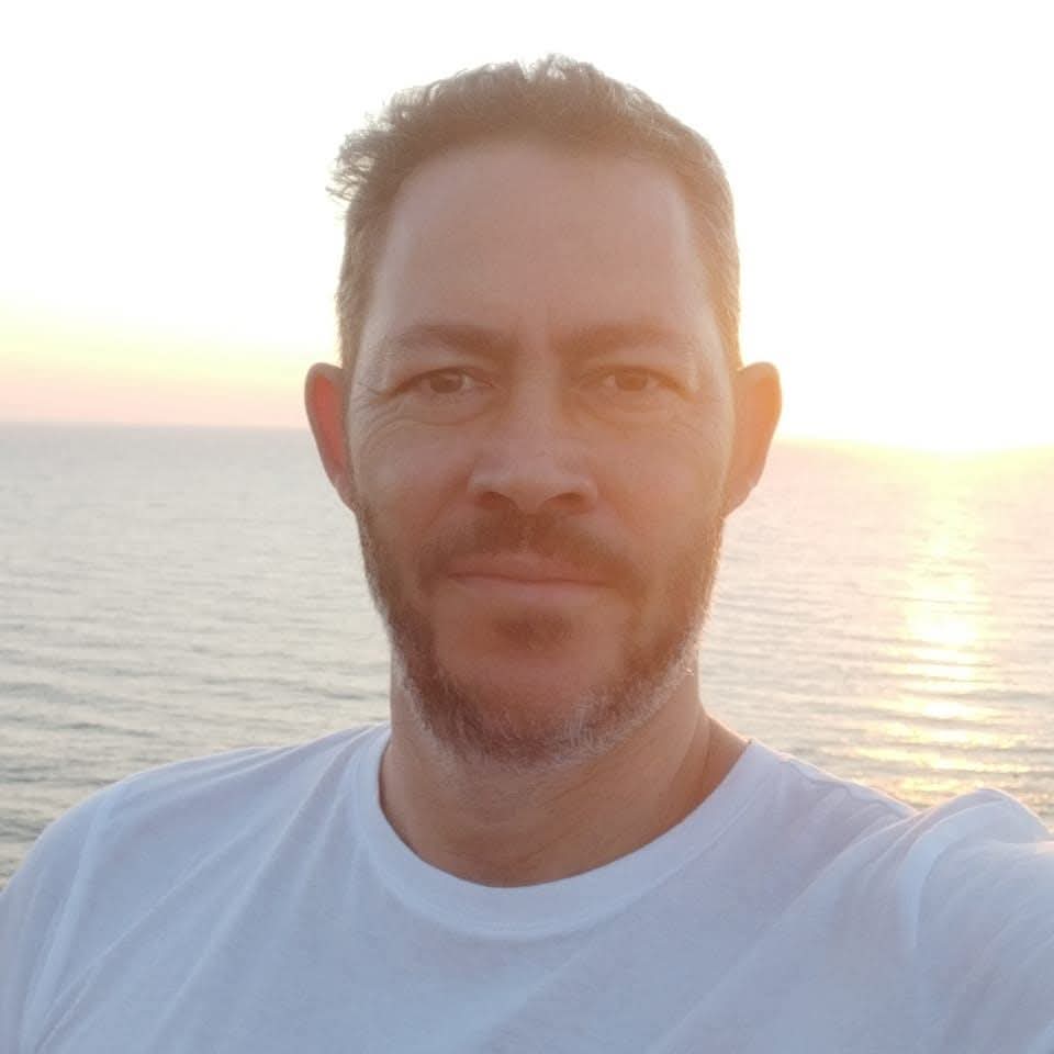 Rafael Ferrer